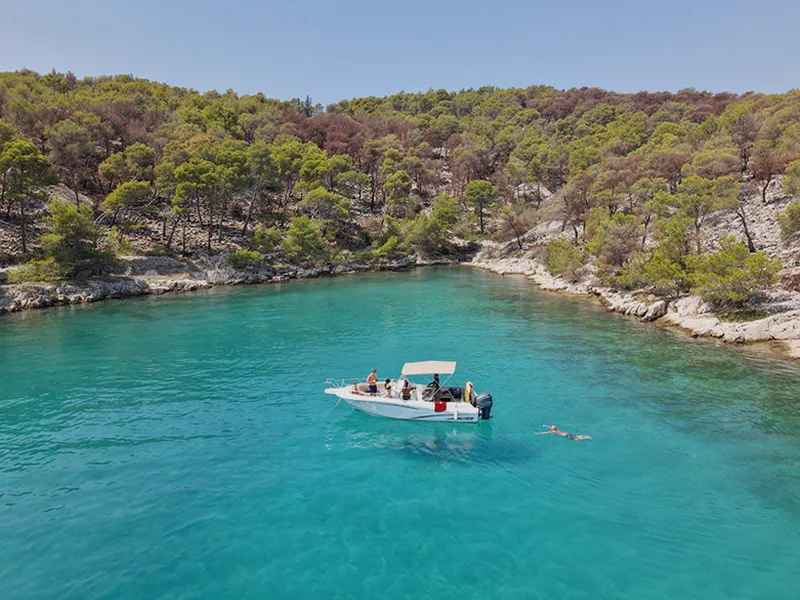 Barco disponible para alquiler en Huelva, Andalucía